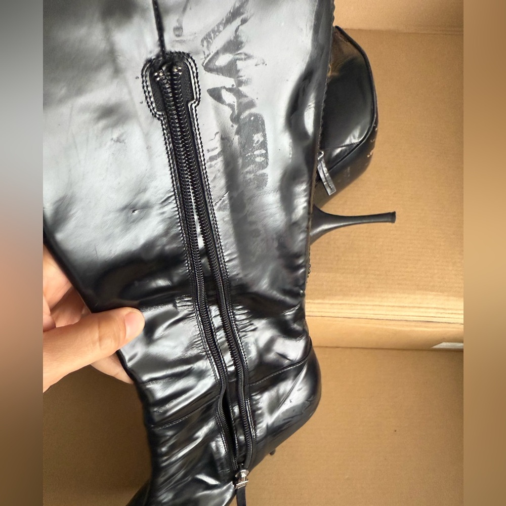 Fendi Black Women's Knee-High Boots - Picture 7 of 12